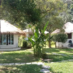 Koh Chang hotels &amp; apartments, all accommodations in Koh Chang