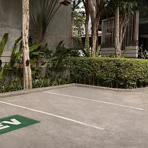 Koh Chang hotels &amp; apartments, all accommodations in Koh Chang
